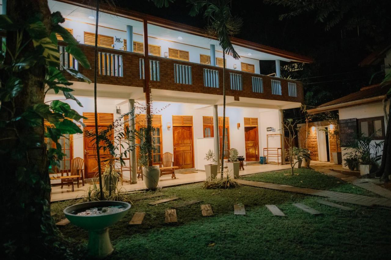 Celestial Inn Mirissa Luaran gambar