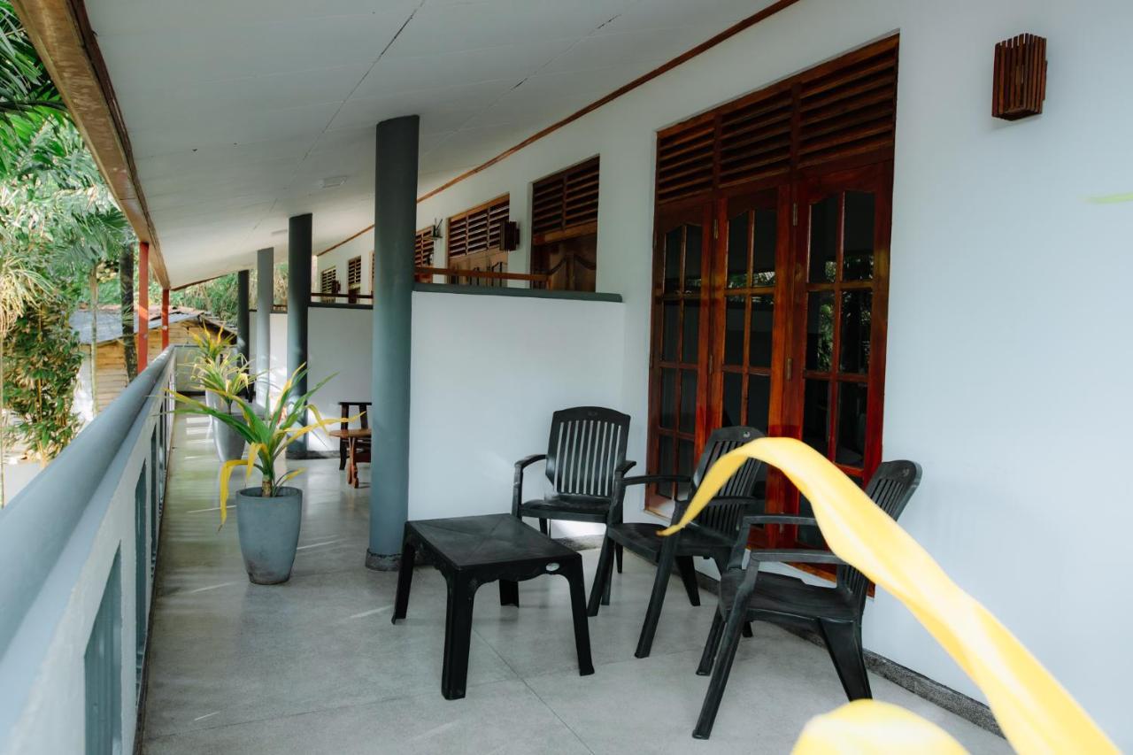 Celestial Inn Mirissa Luaran gambar