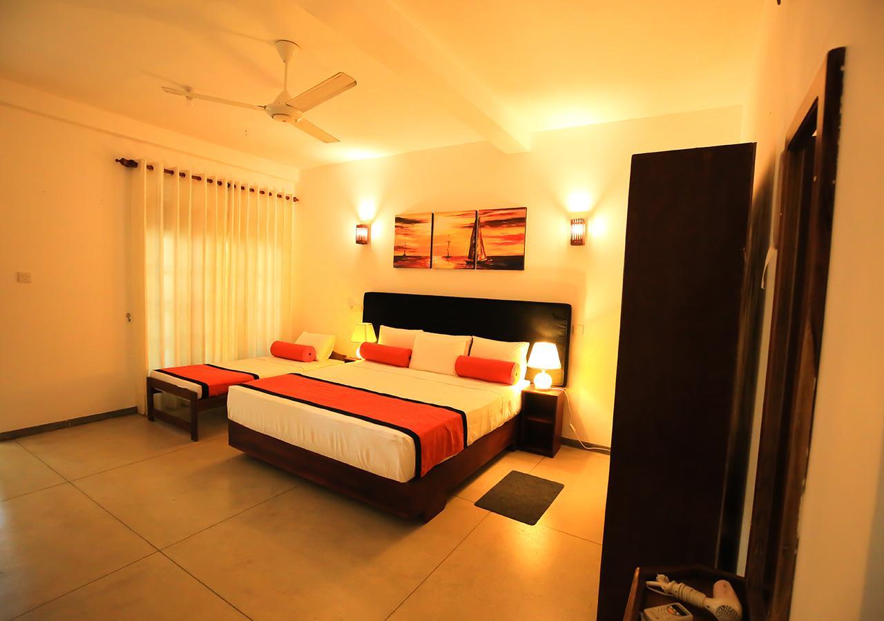 Celestial Inn Mirissa Luaran gambar