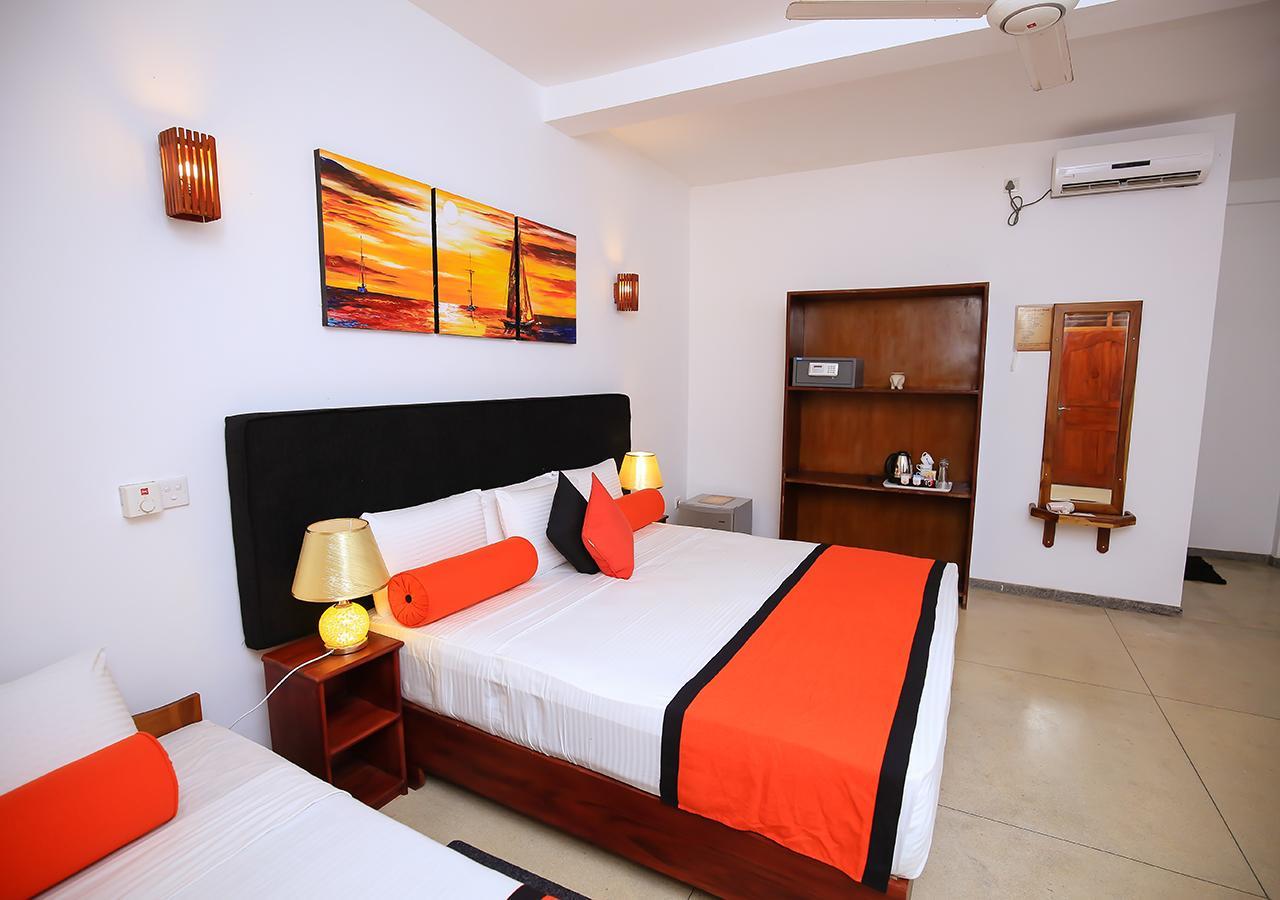 Celestial Inn Mirissa Luaran gambar