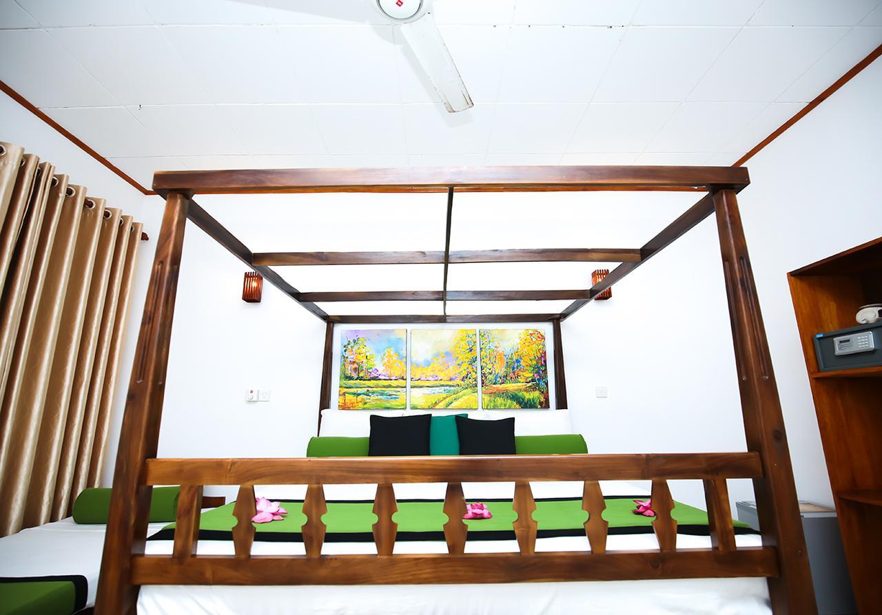 Celestial Inn Mirissa Luaran gambar